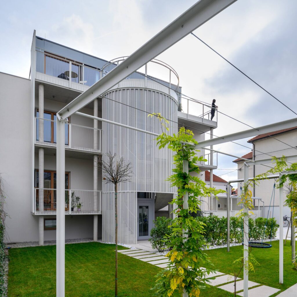 Dvostanovanjska hiša