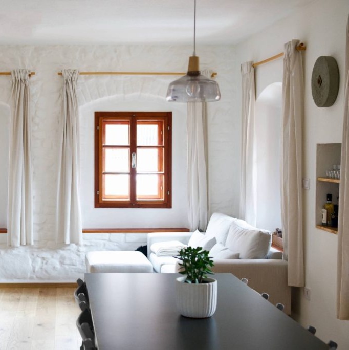 Prenovljeni dom na Novem trgu